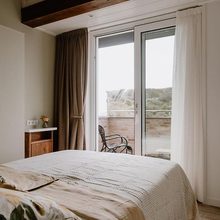 Duinvilla Aan De Zee B&B ザウテランデ エクステリア 写真