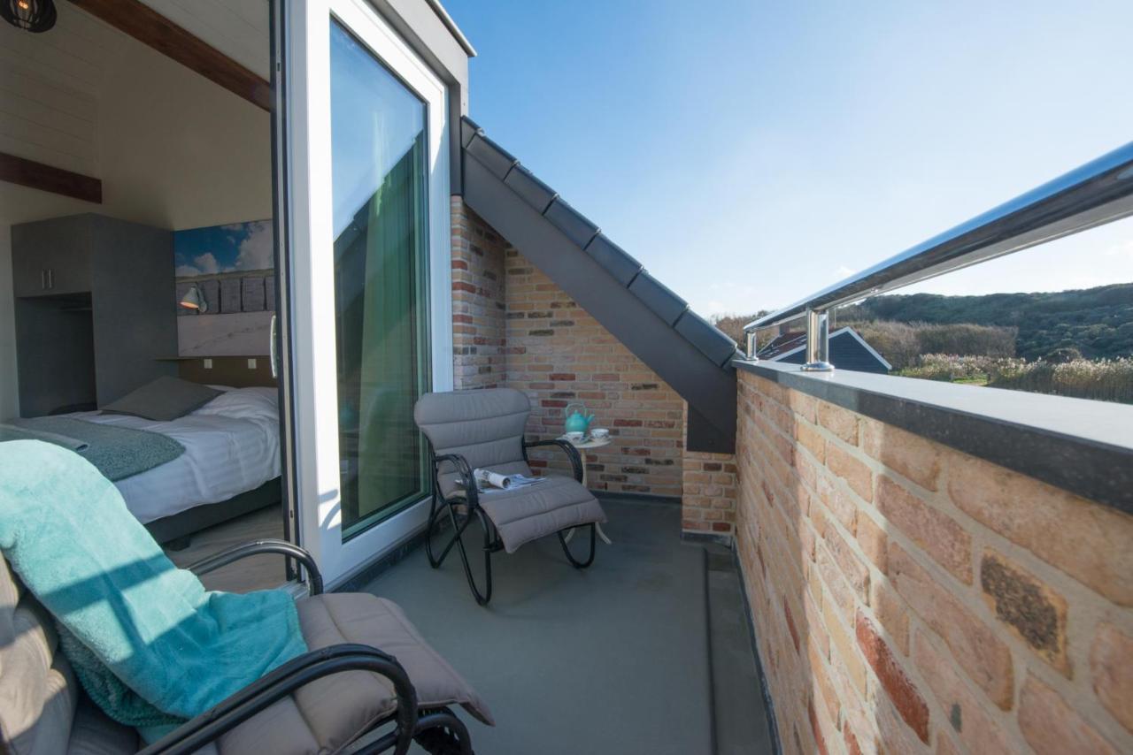 Duinvilla Aan De Zee B&B ザウテランデ エクステリア 写真